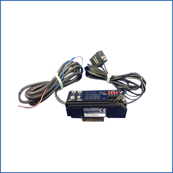 KEYENCE Photoelectric Sensors CZ-V20 series CZ-V21A Fiber Amplifier Sensor