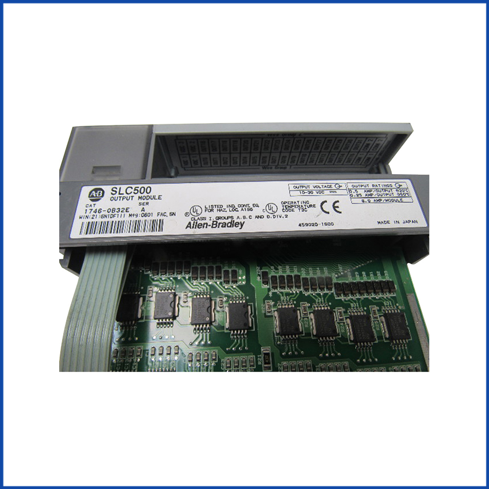 Allen Bradley 1746-OB32E IO Module SLC 500 Processors