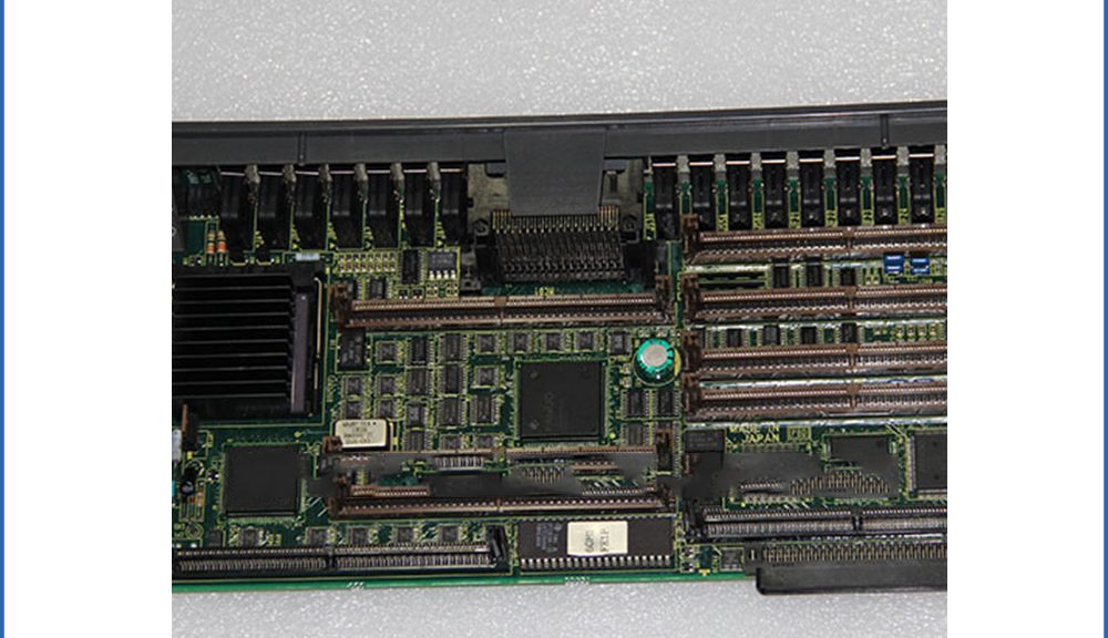 Fanuc IO mainboard A16B-3200-0210